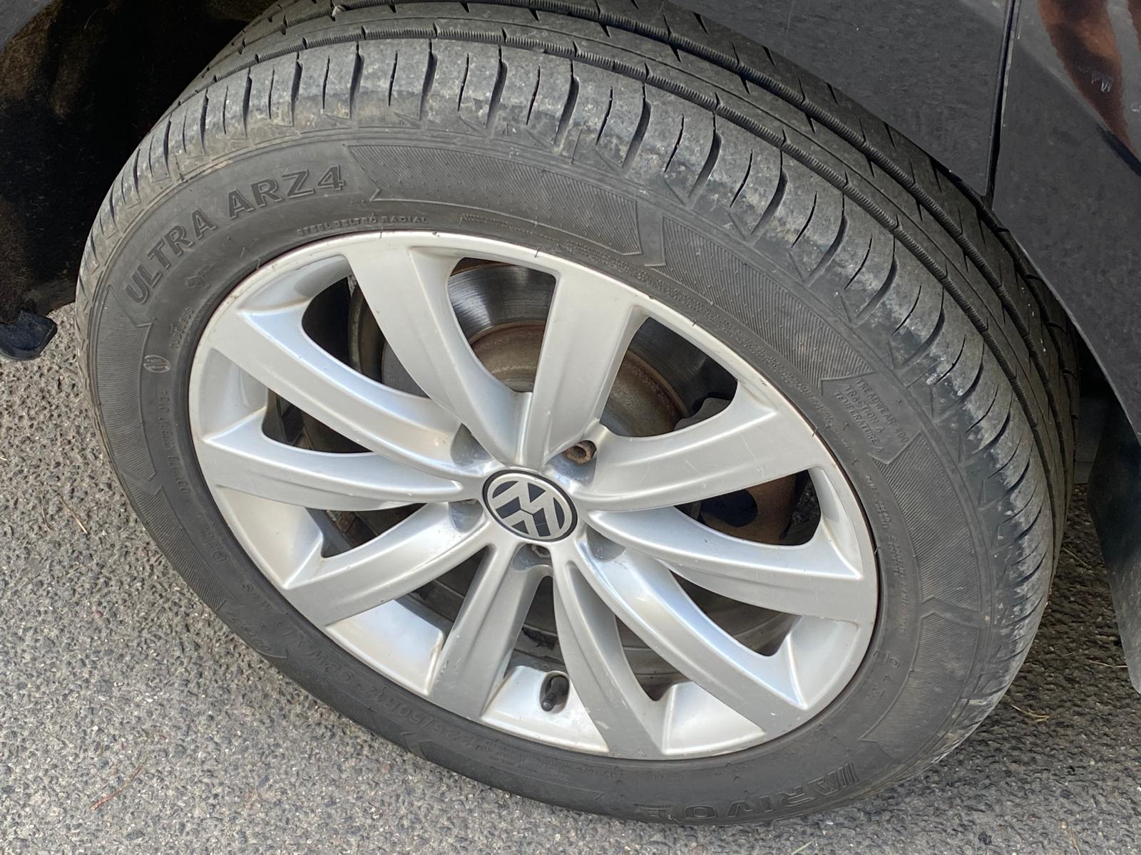 VW SHARAN HIGHLINE 7-VIETAS