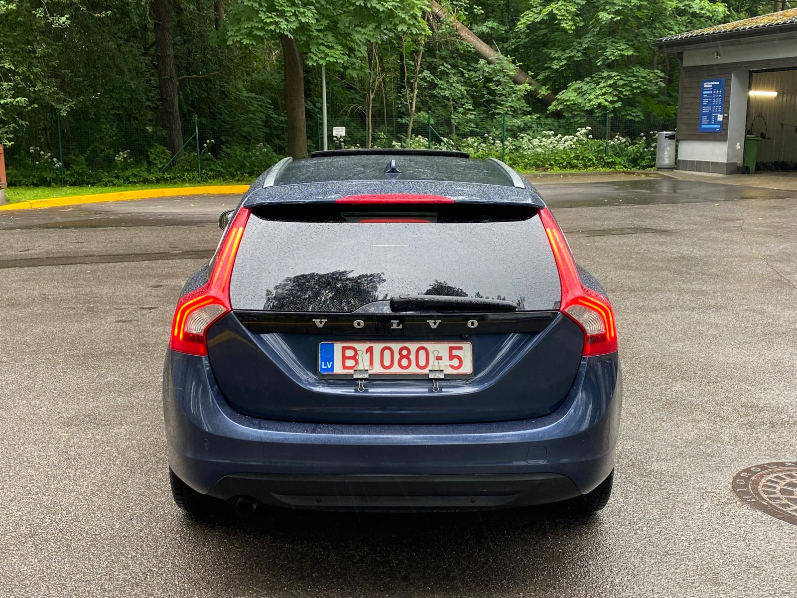 VOLVO V60 SUMMUM