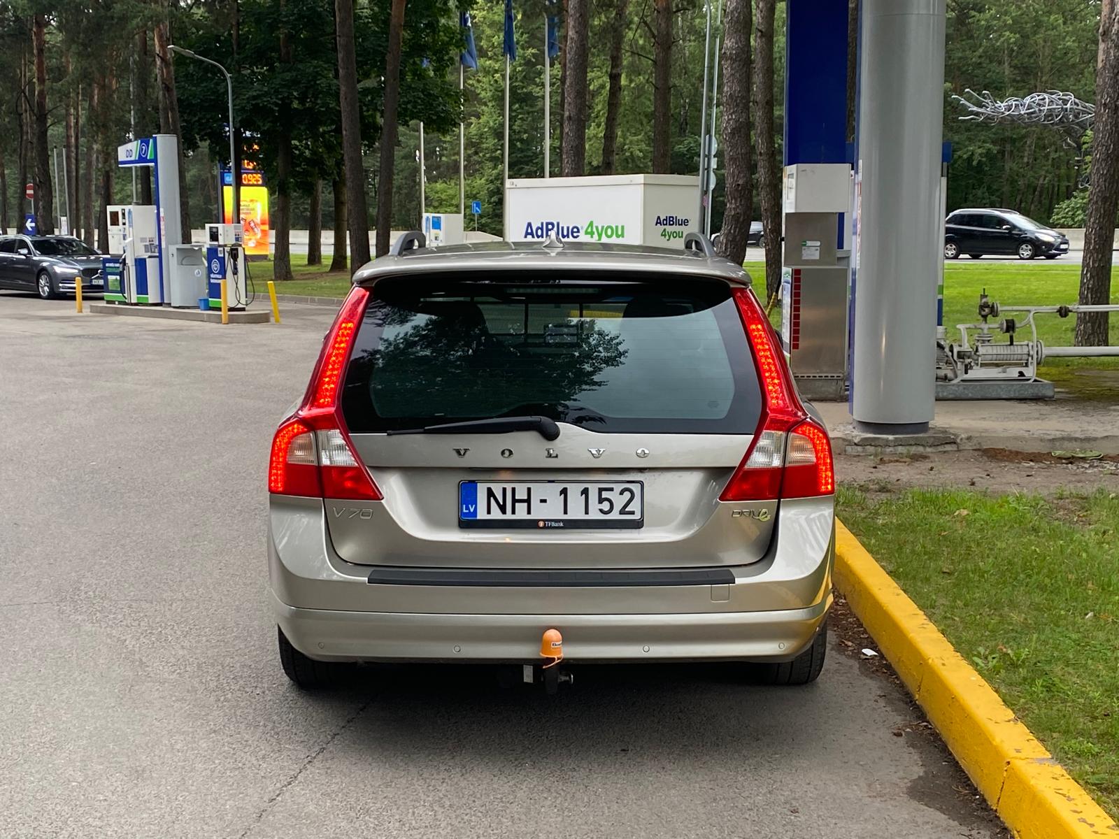 VOLVO V70 SUMMUM