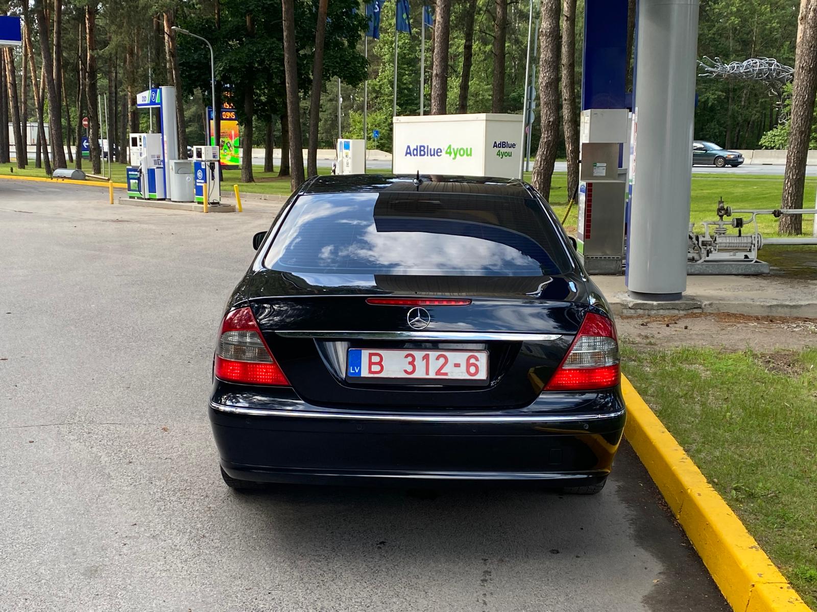 Mercedes Benz E220 Avantgarde