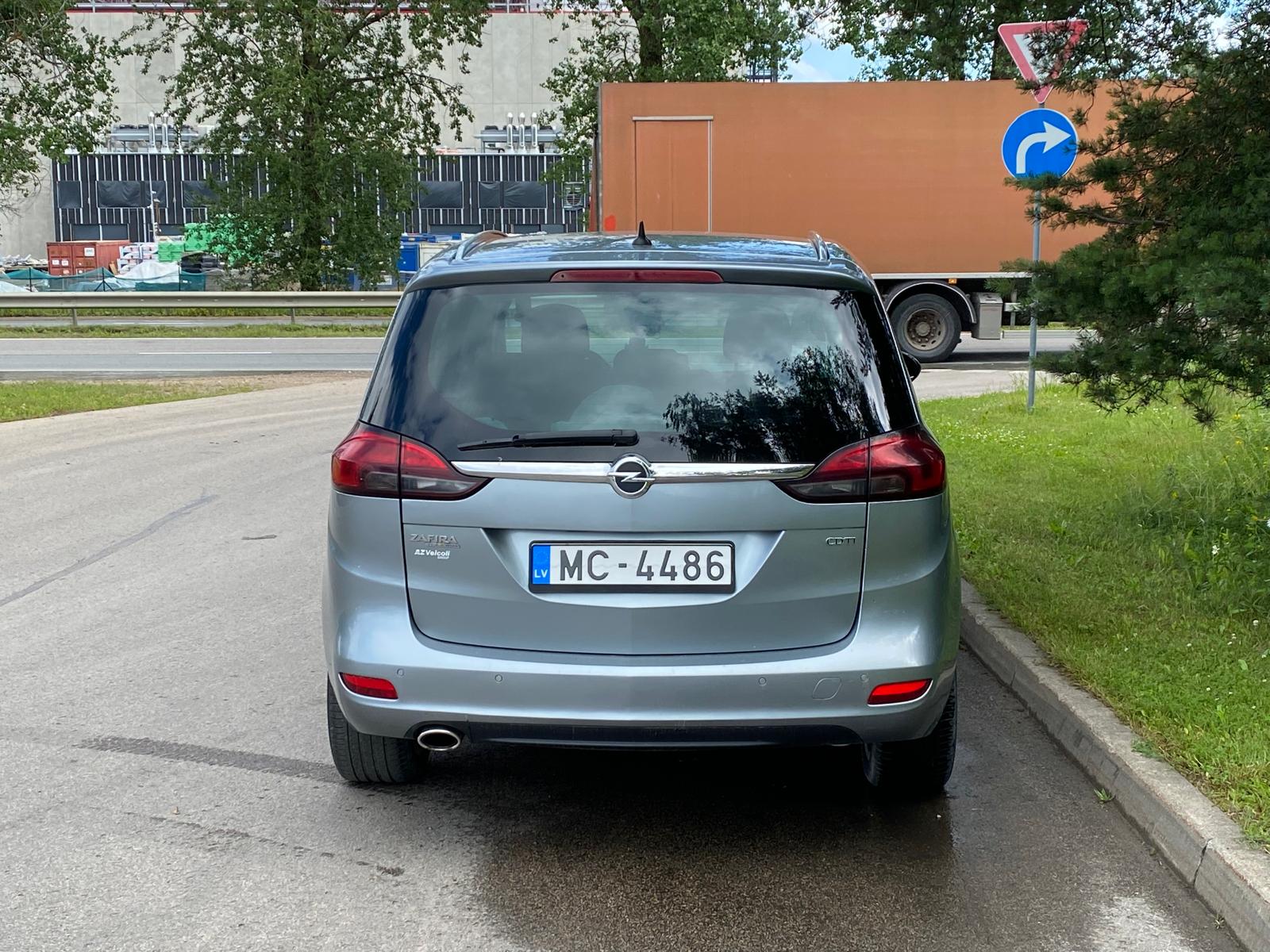 OPEL ZAFIRA TOURER 7 vietas