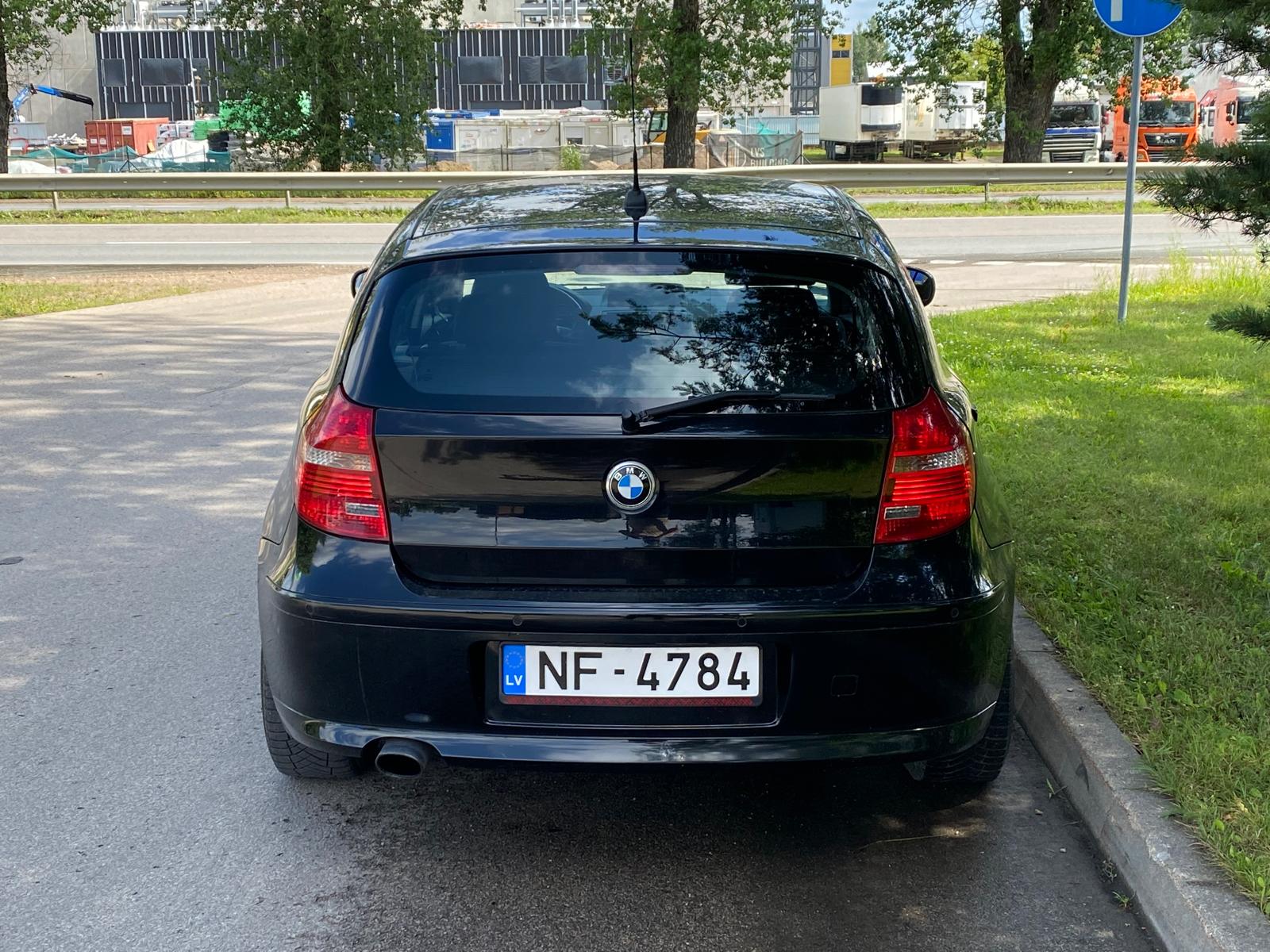 BMW 120