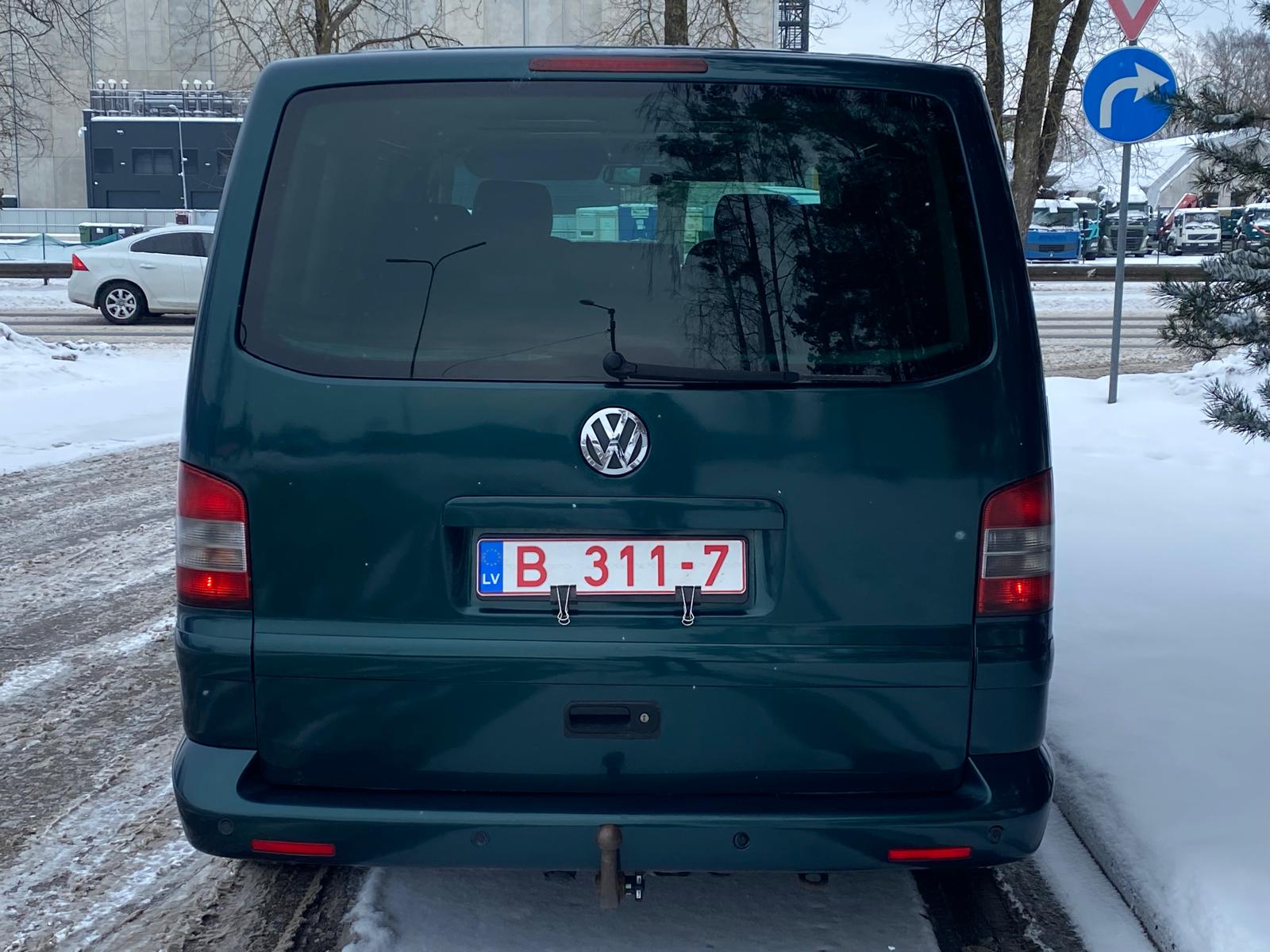 VW MULTIVAN 7-SEATER