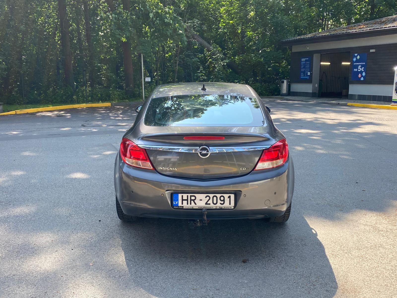 OPEL INSIGNIA