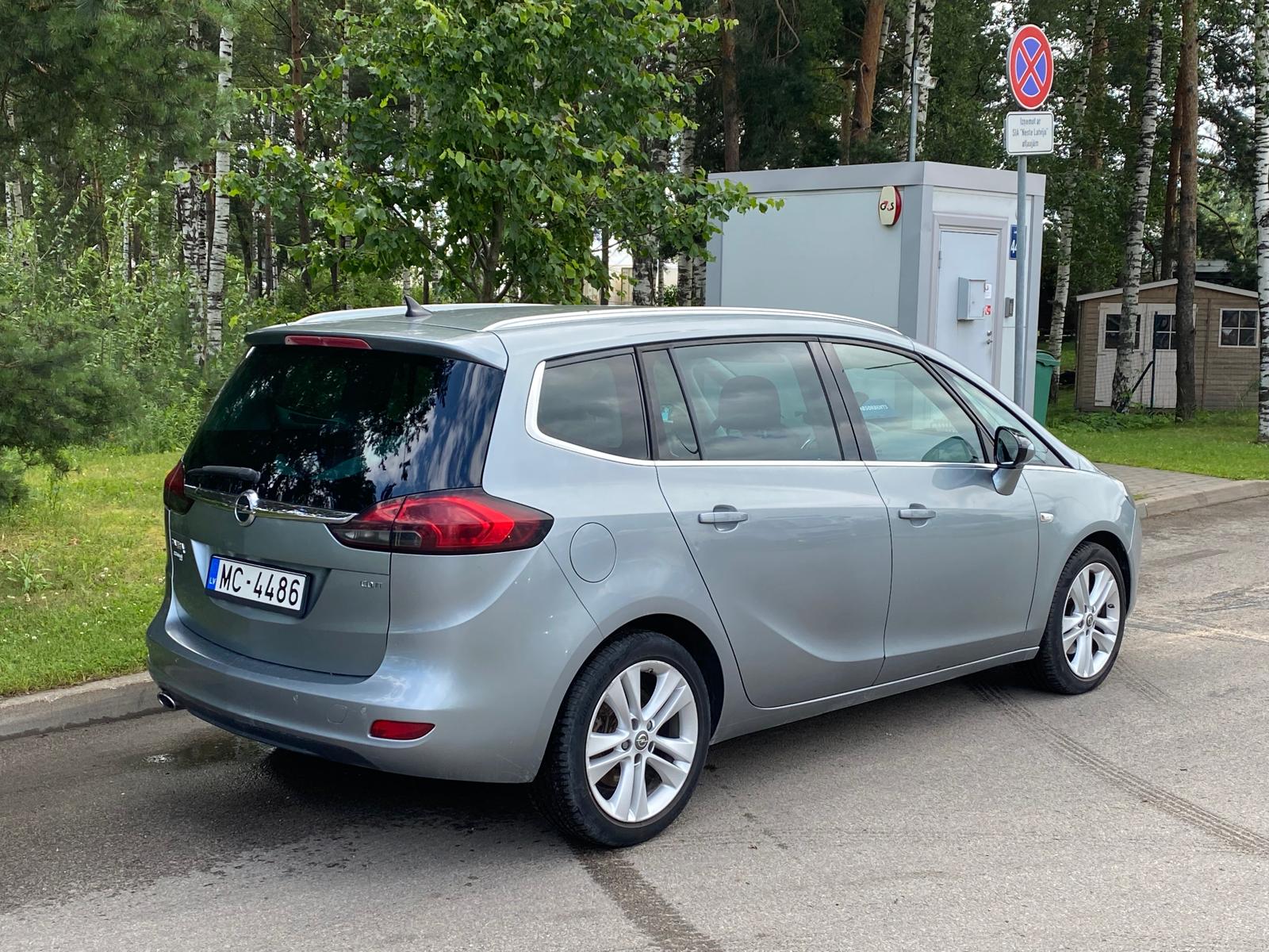 OPEL ZAFIRA TOURER 7 vietas