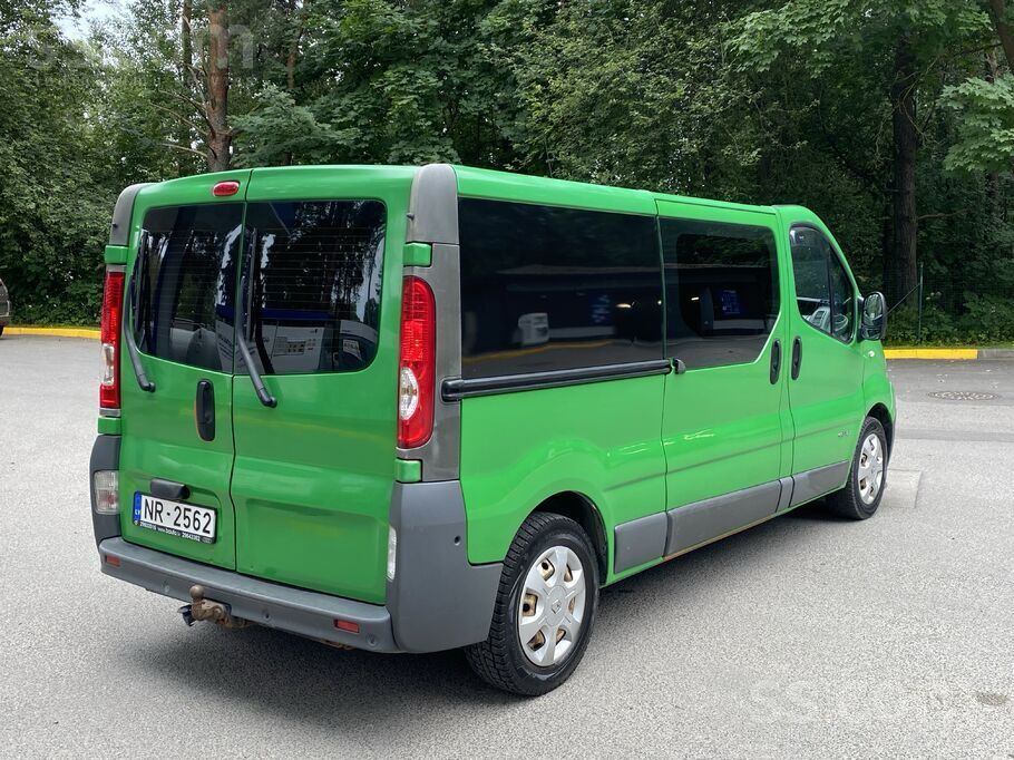 RENAULT TRAFIC KRAVAS BUSS-GARAIS
