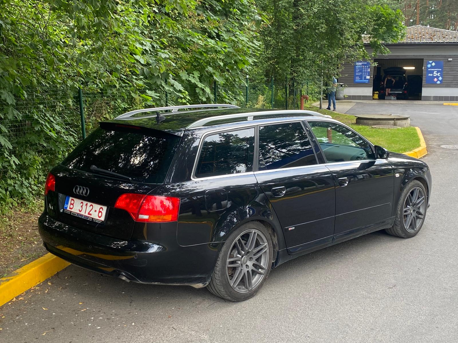 AUDI A4 S-LINE