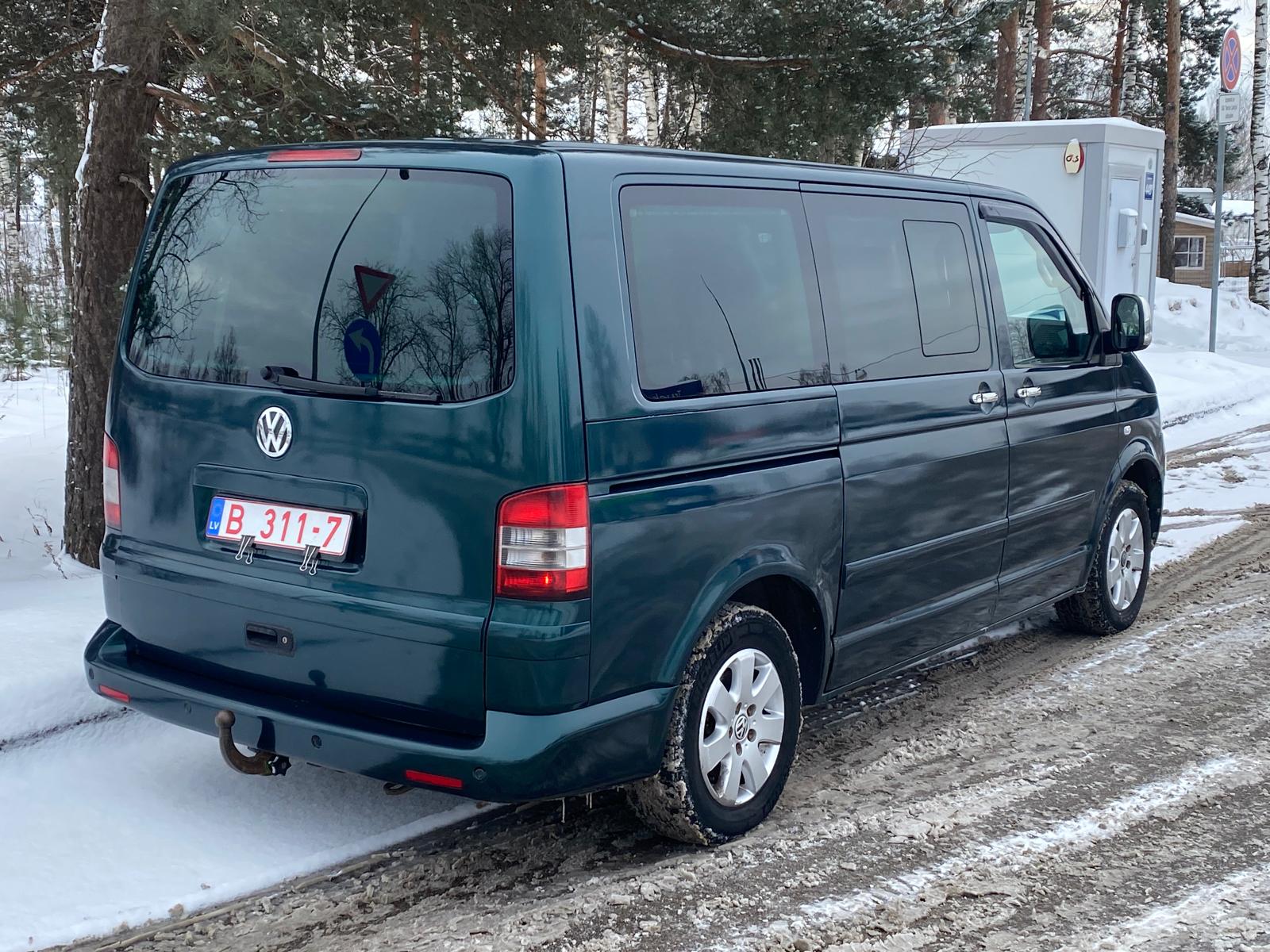 VW MULTIVAN 7-SEATER