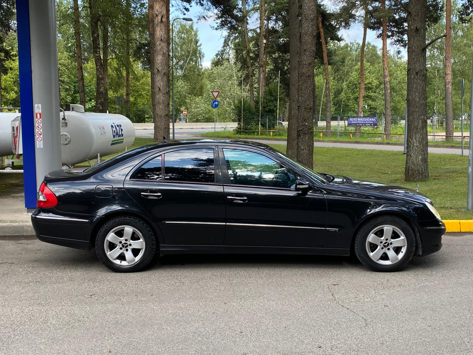 Mercedes Benz E220 Avantgarde