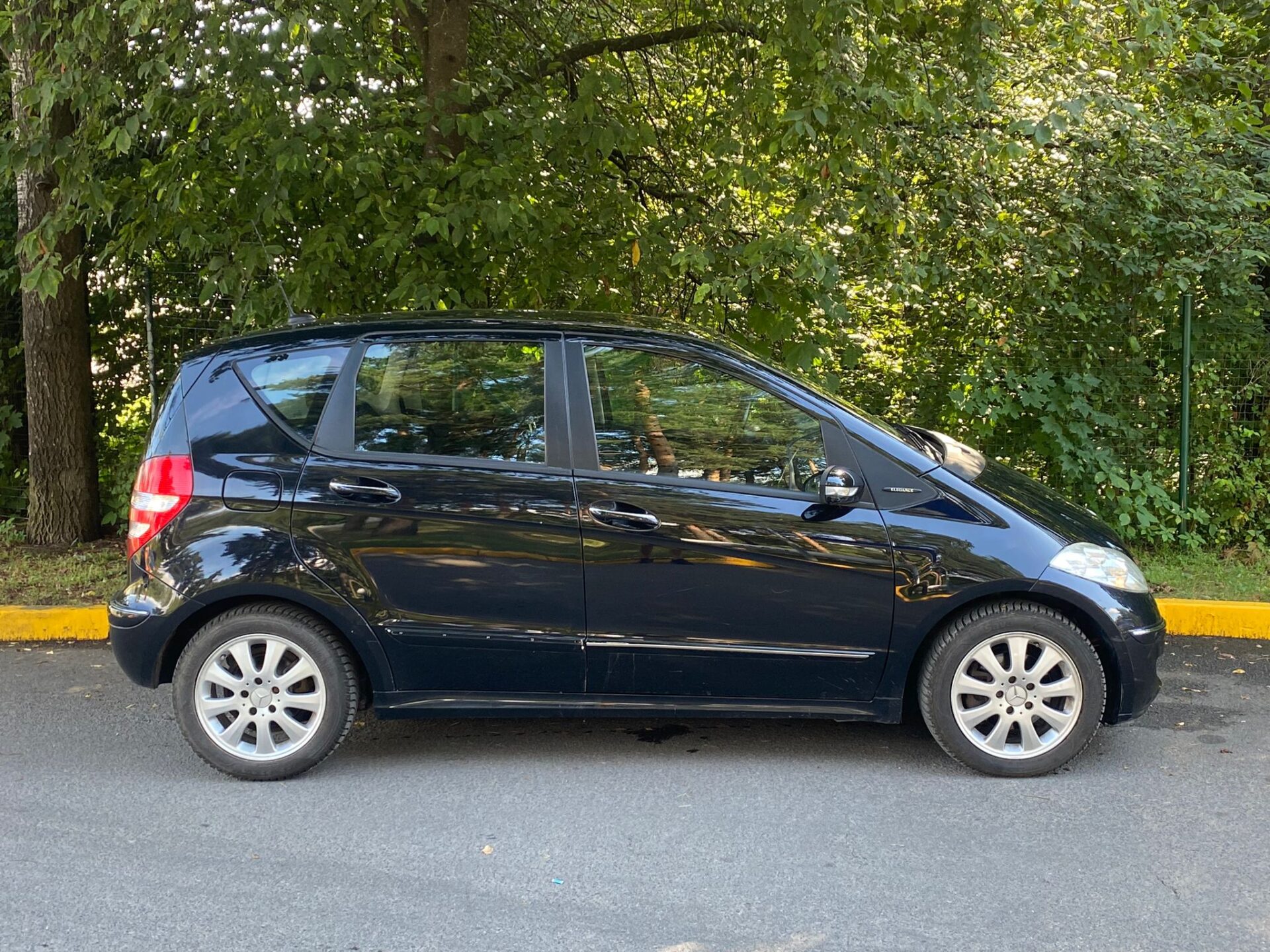 MERCEDES BENZ A200 AVANTGARDE