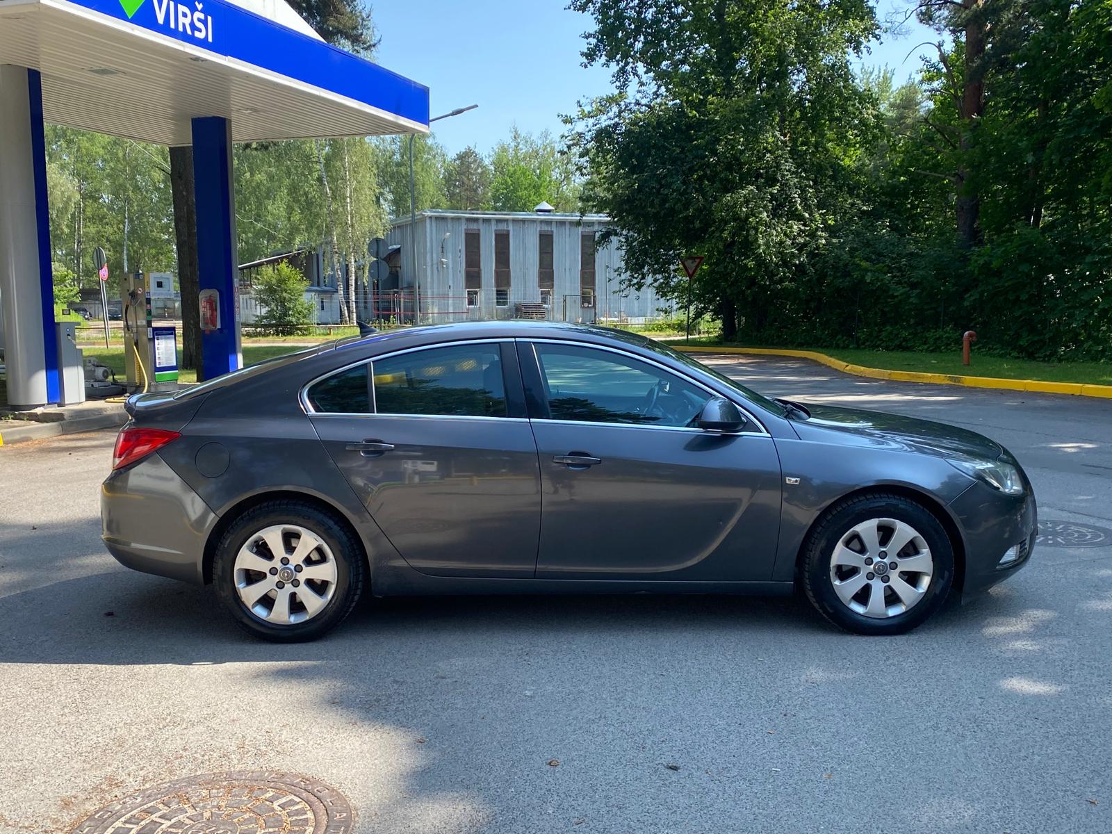 OPEL INSIGNIA