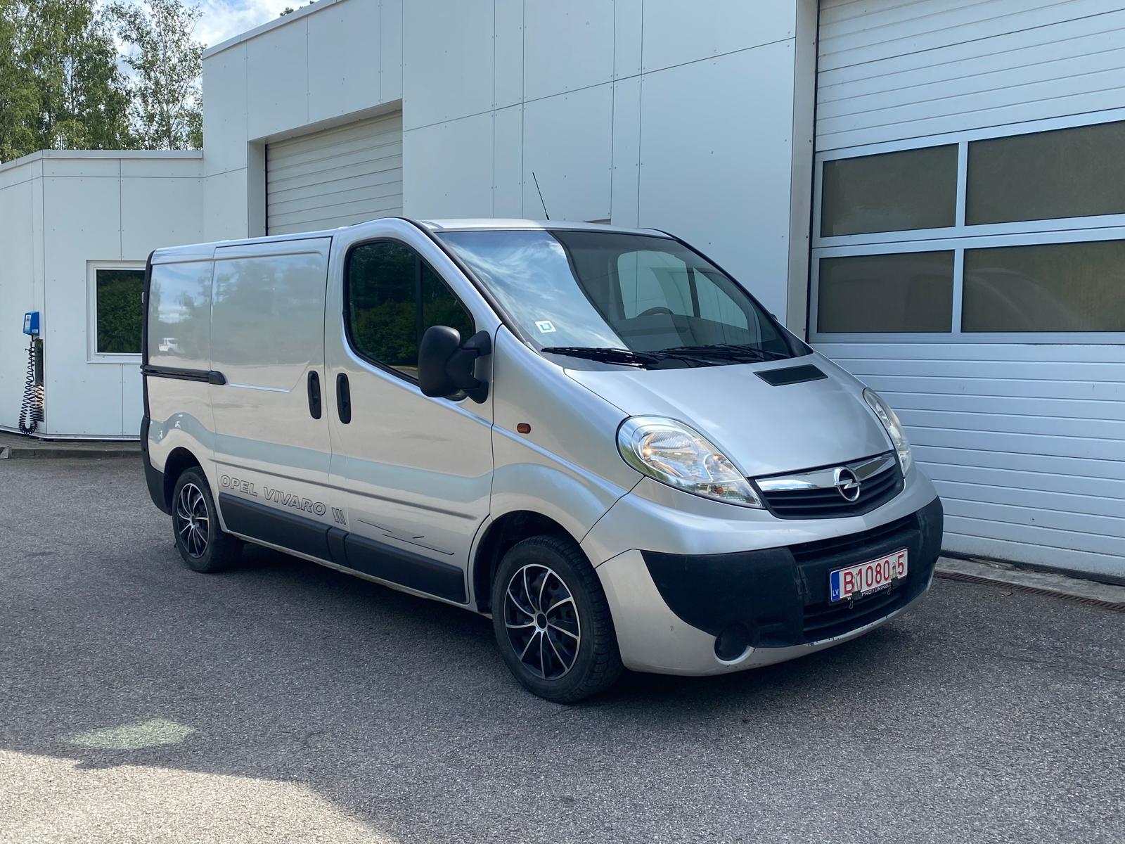OPEL VIVARO KRAVAS BUSS
