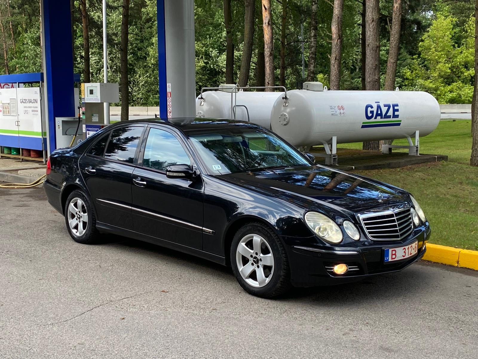 Mercedes Benz E220 Avantgarde
