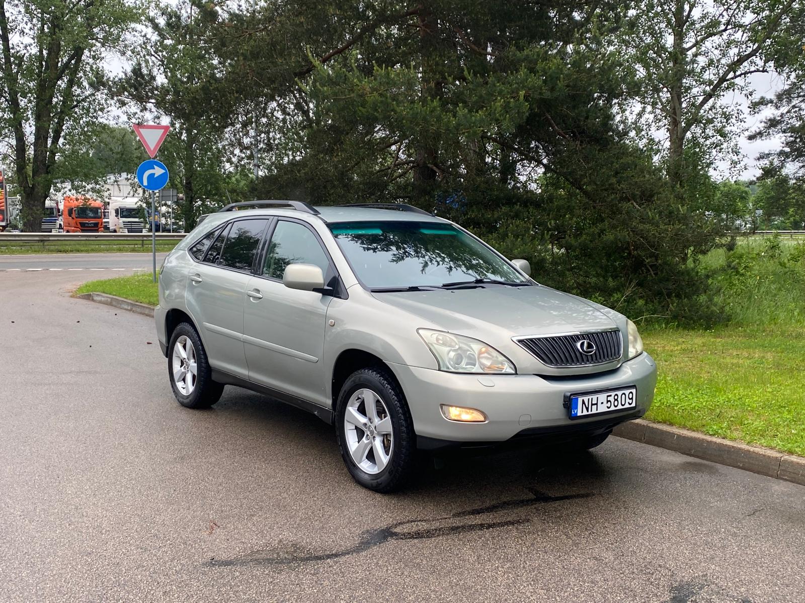 LEXUS RX300