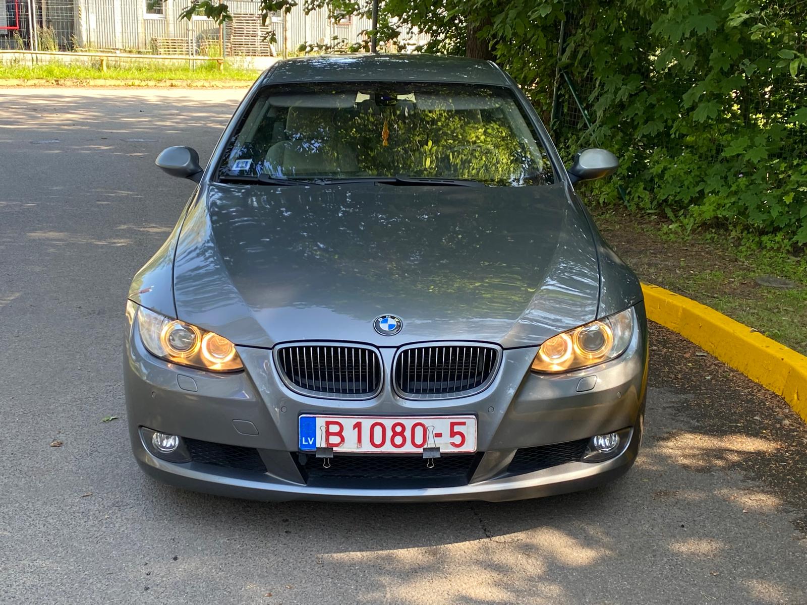 BMW 325 (E92)