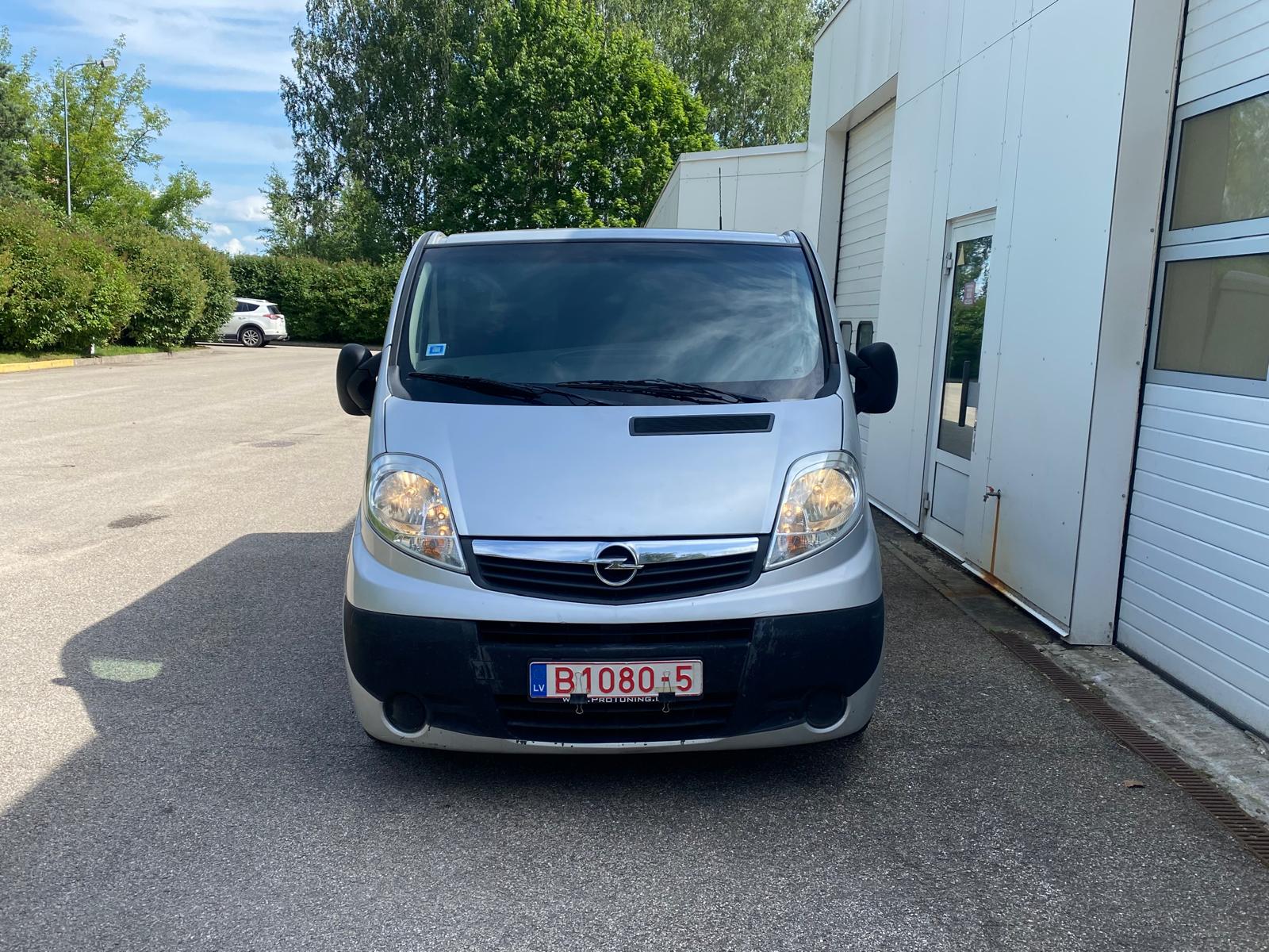 OPEL VIVARO KRAVAS BUSS