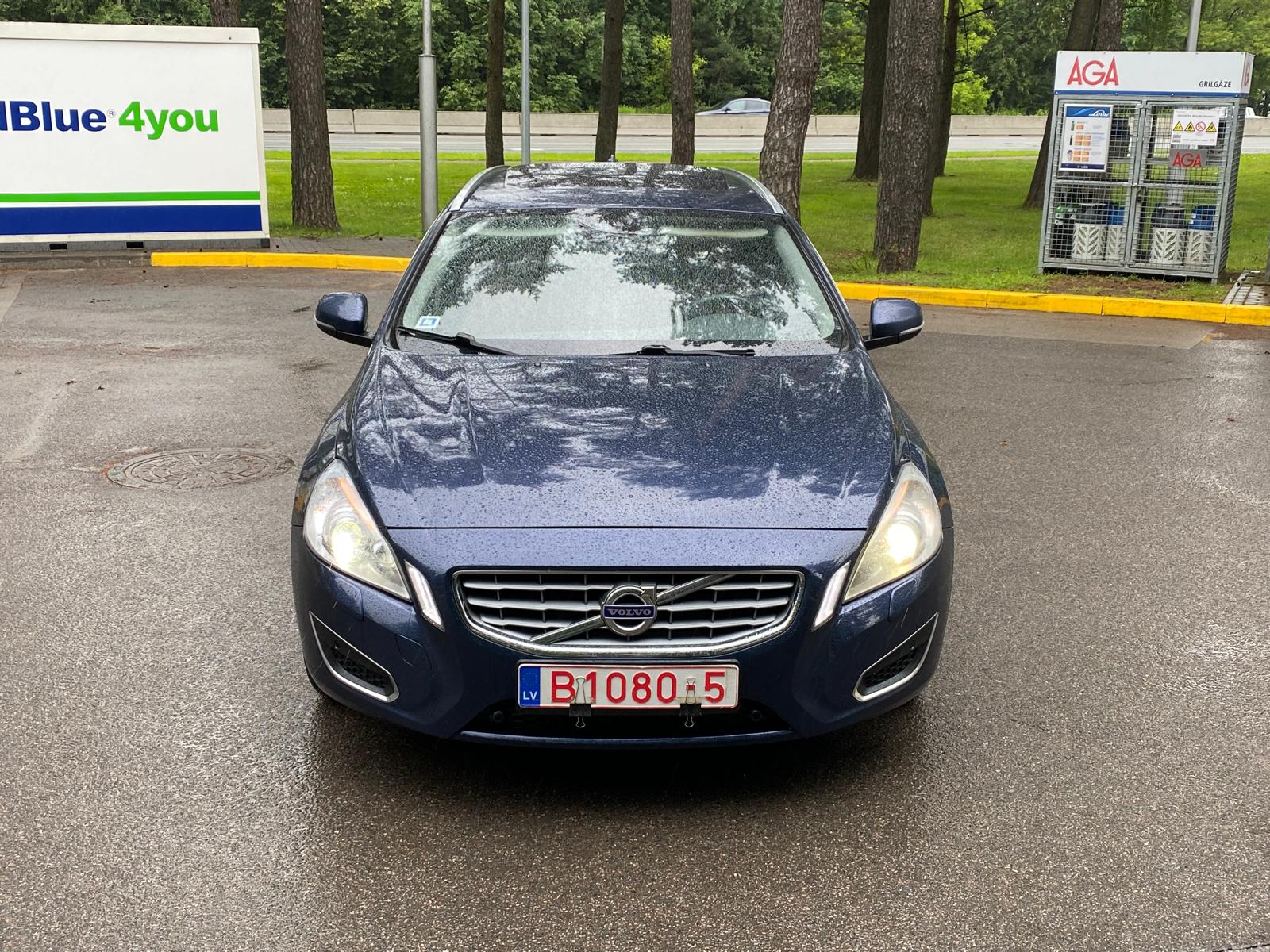 VOLVO V60 SUMMUM