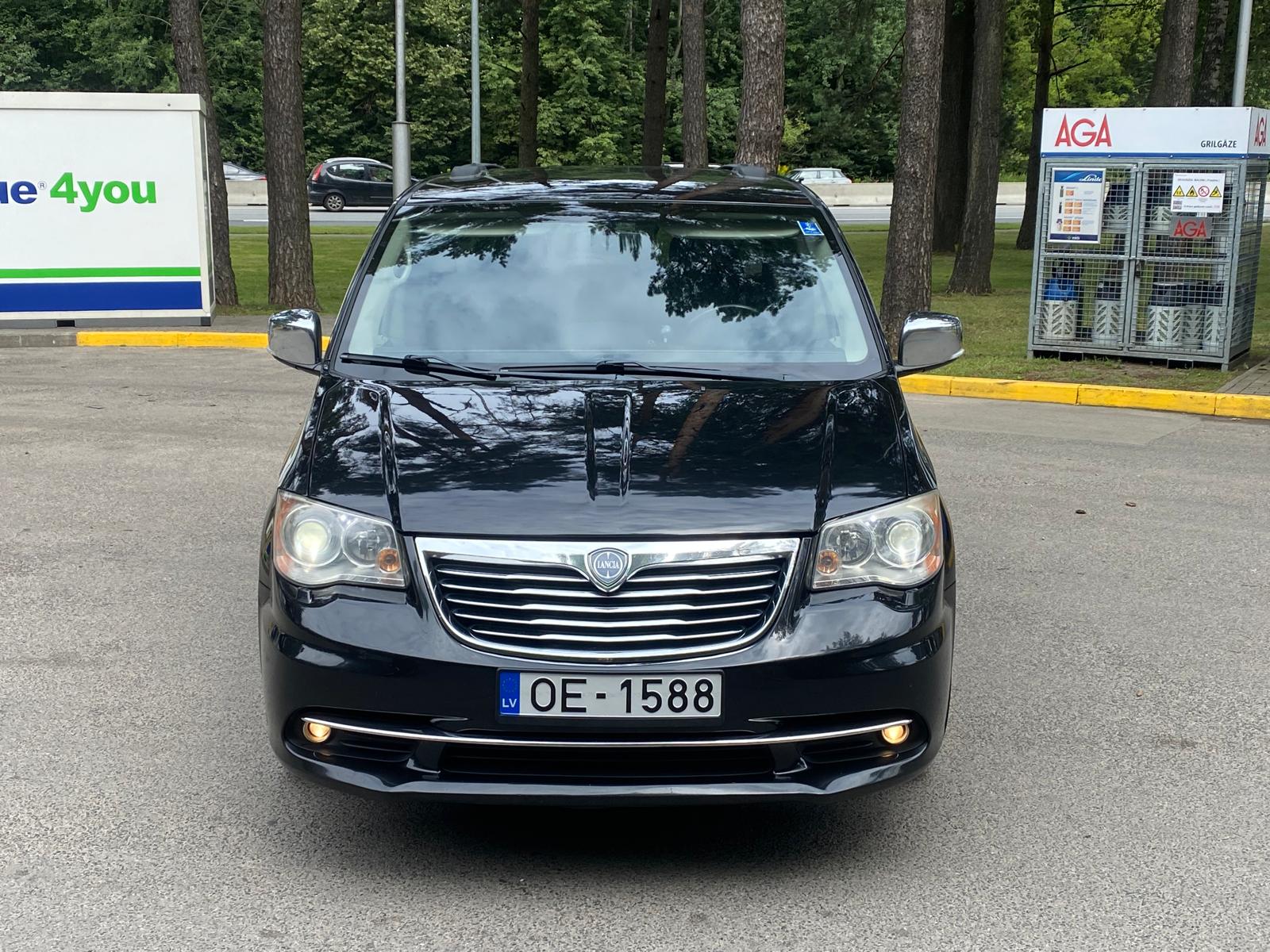 LANCIA VOYAGER STOW&GO 7-VIETAS