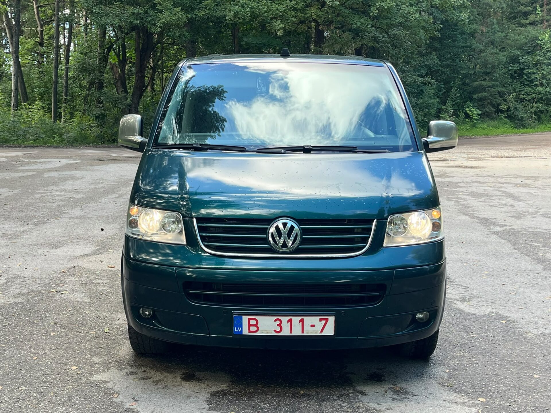 VW MULTIVAN 7-SEATER