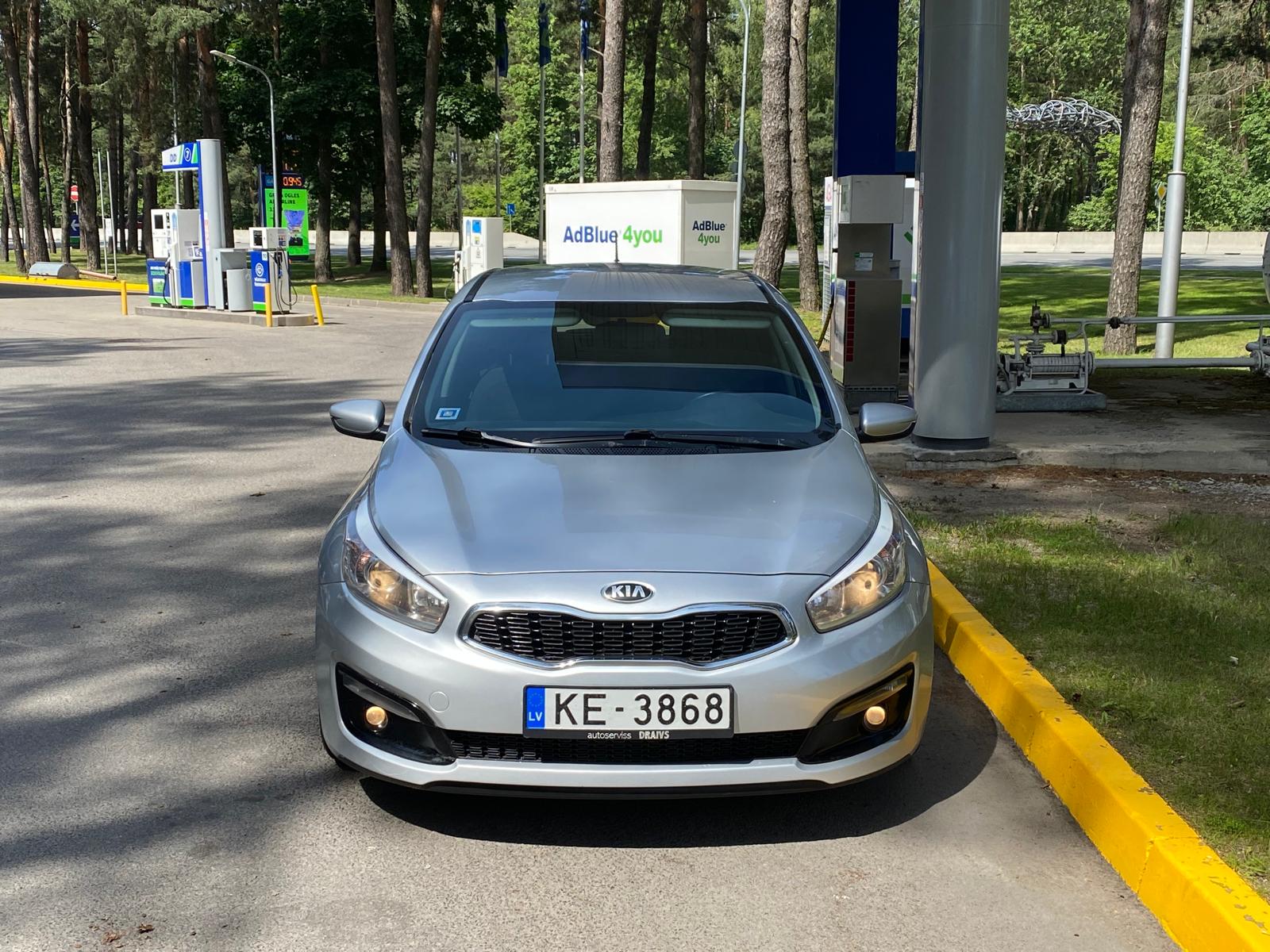 KIA CEE D
