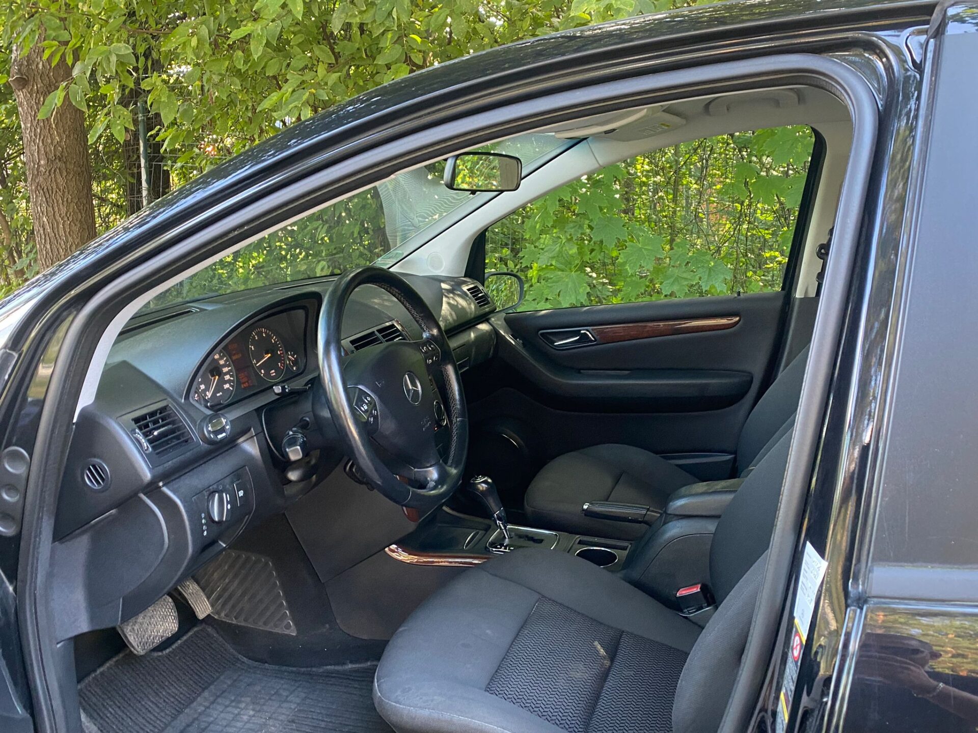 MERCEDES BENZ A200 AVANTGARDE