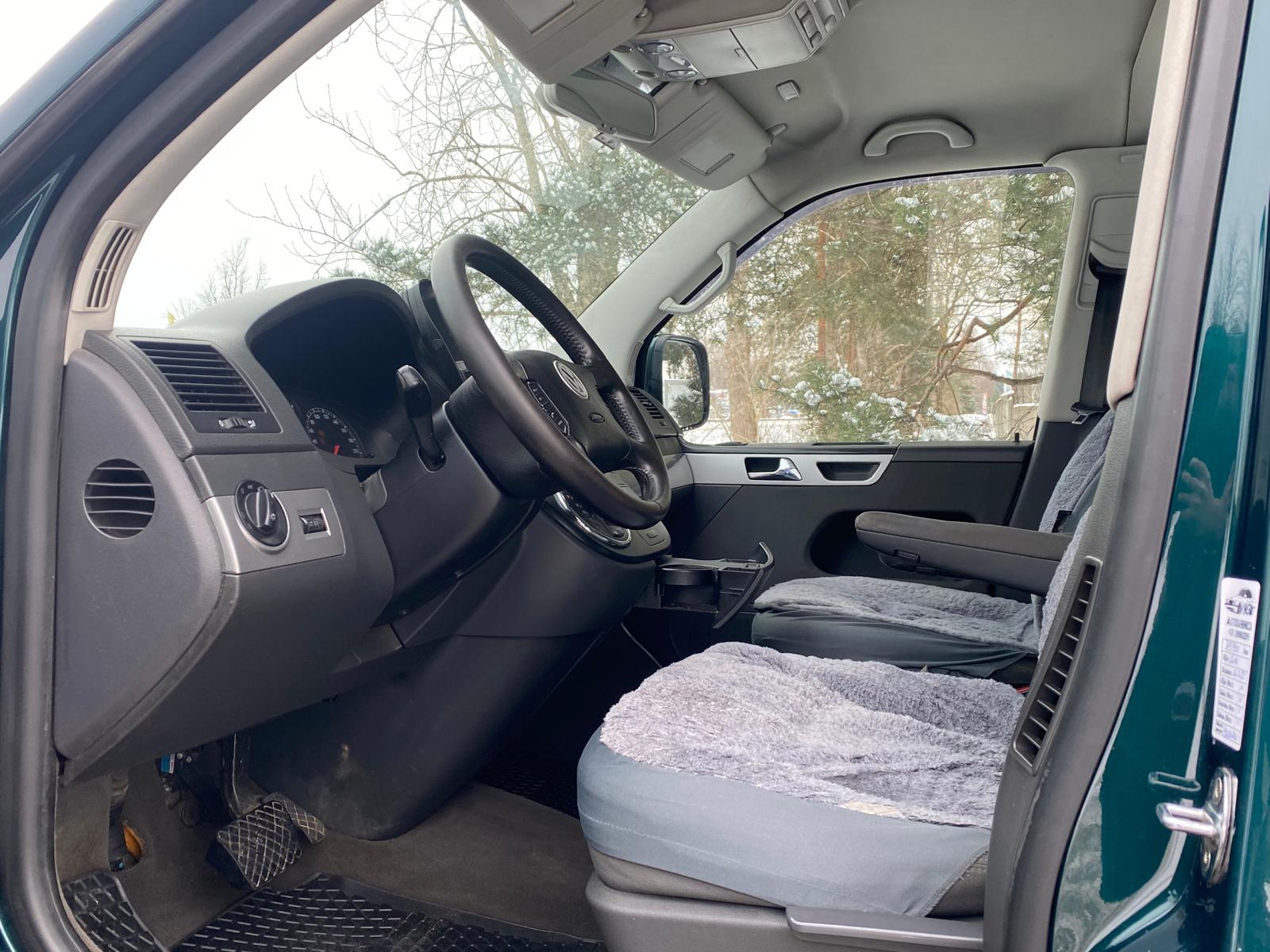 VW MULTIVAN 7-SEATER