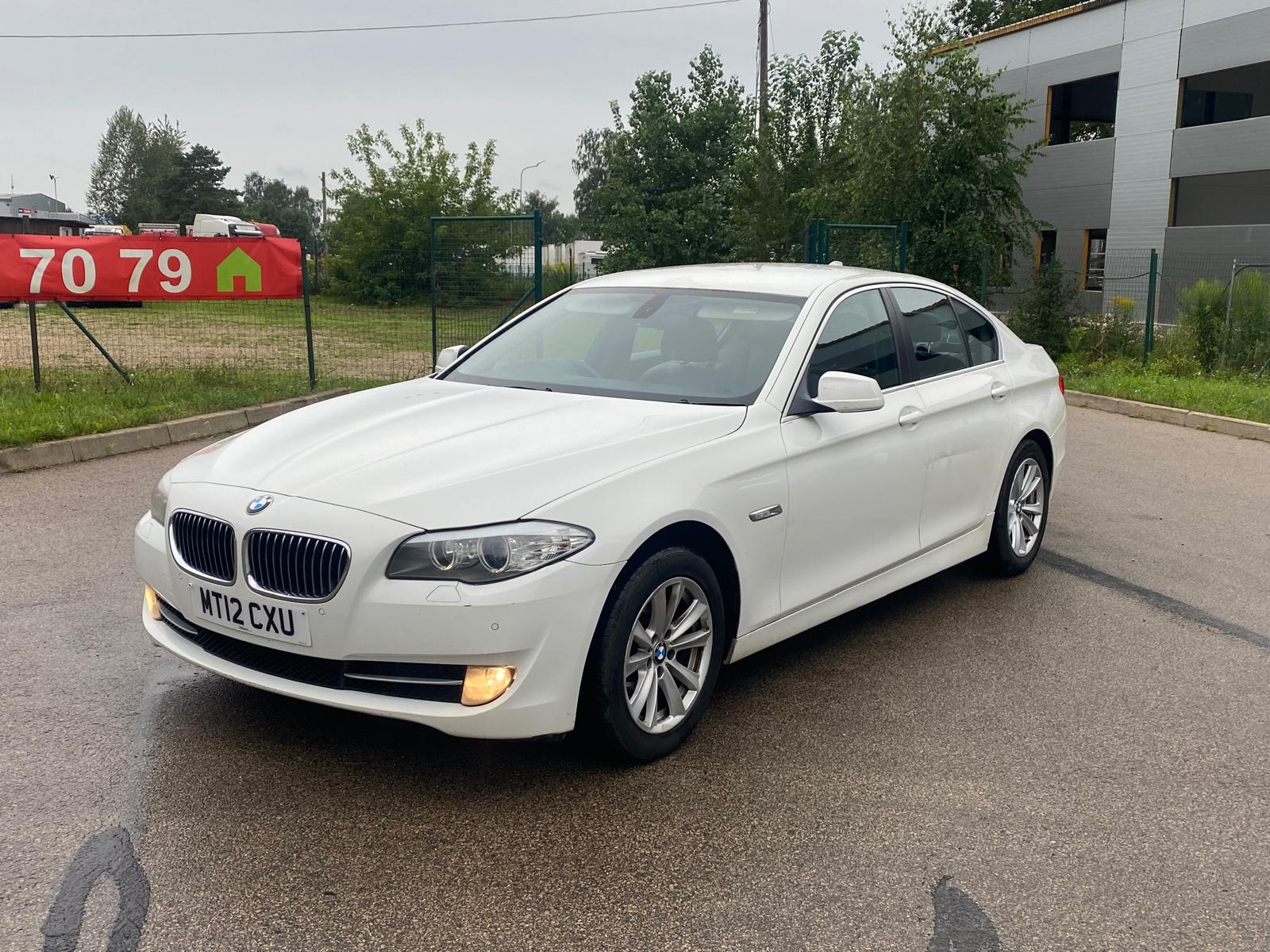 BMW 520(F12)