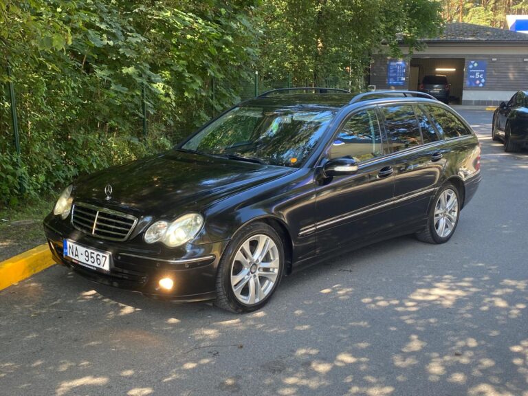 MERCEDES BENZ C220 AVANTGARDE