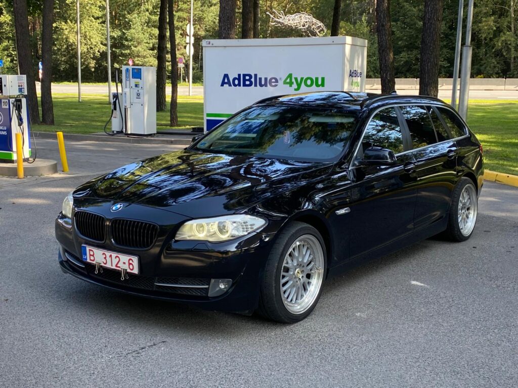 BMW 530 F11