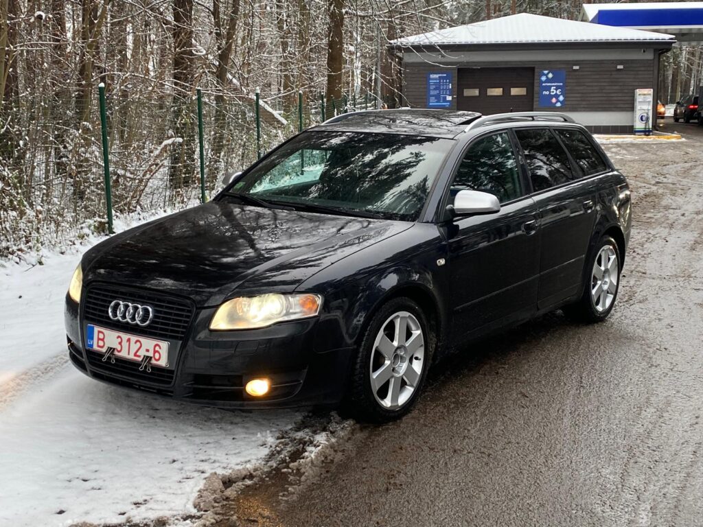 AUDI A4