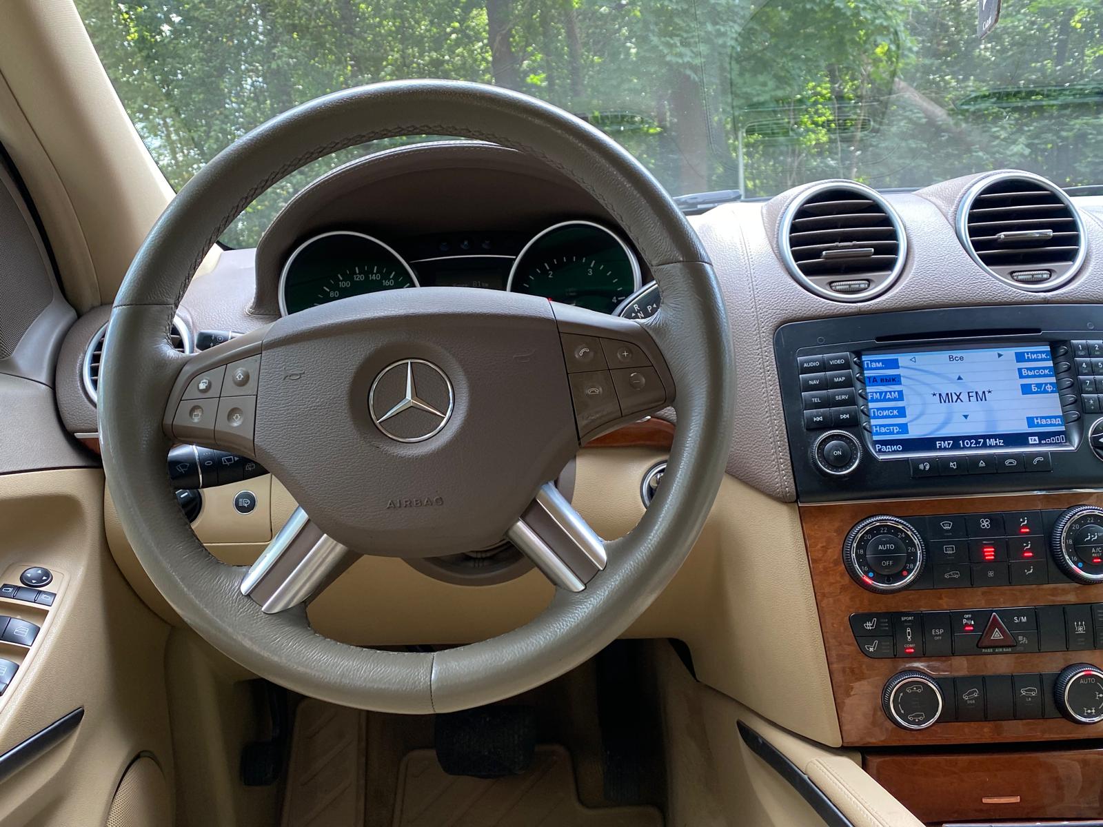 MERCEDES BENZ GL 320