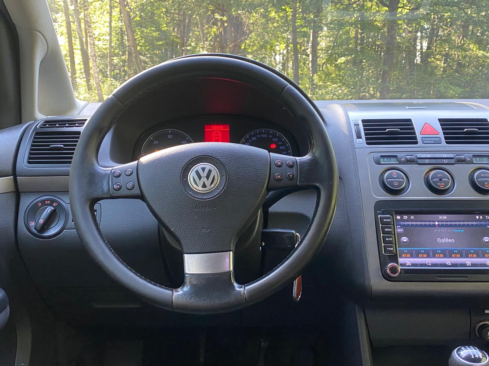 VW TOURAN