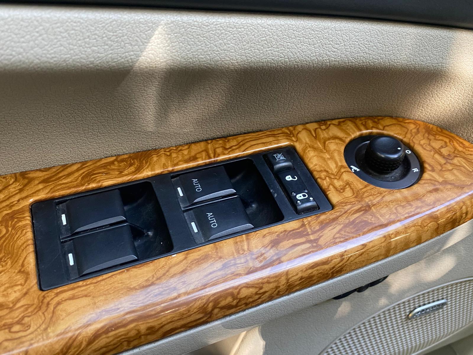 JEEP GRAND CHEROKEE LIMITED EDITION