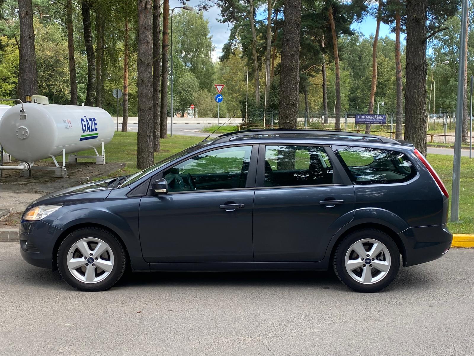 FORD FOCUS