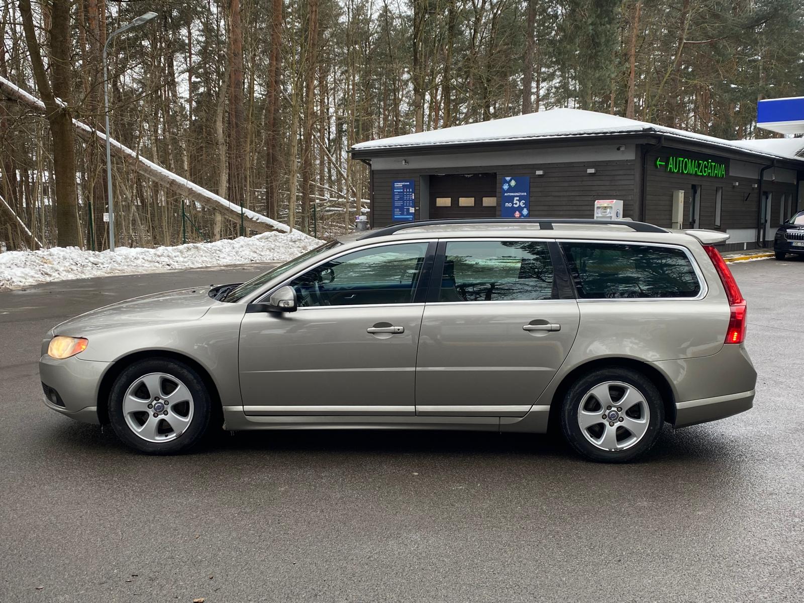 VOLVO V70 SUMMUM