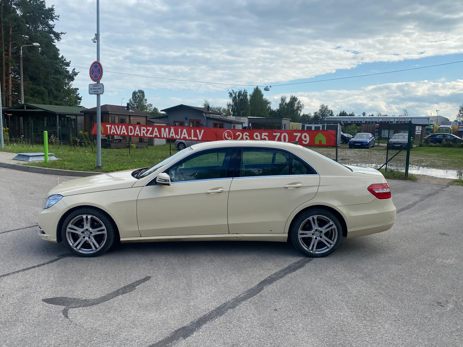 Mercedes Benz E200 blue efficiency