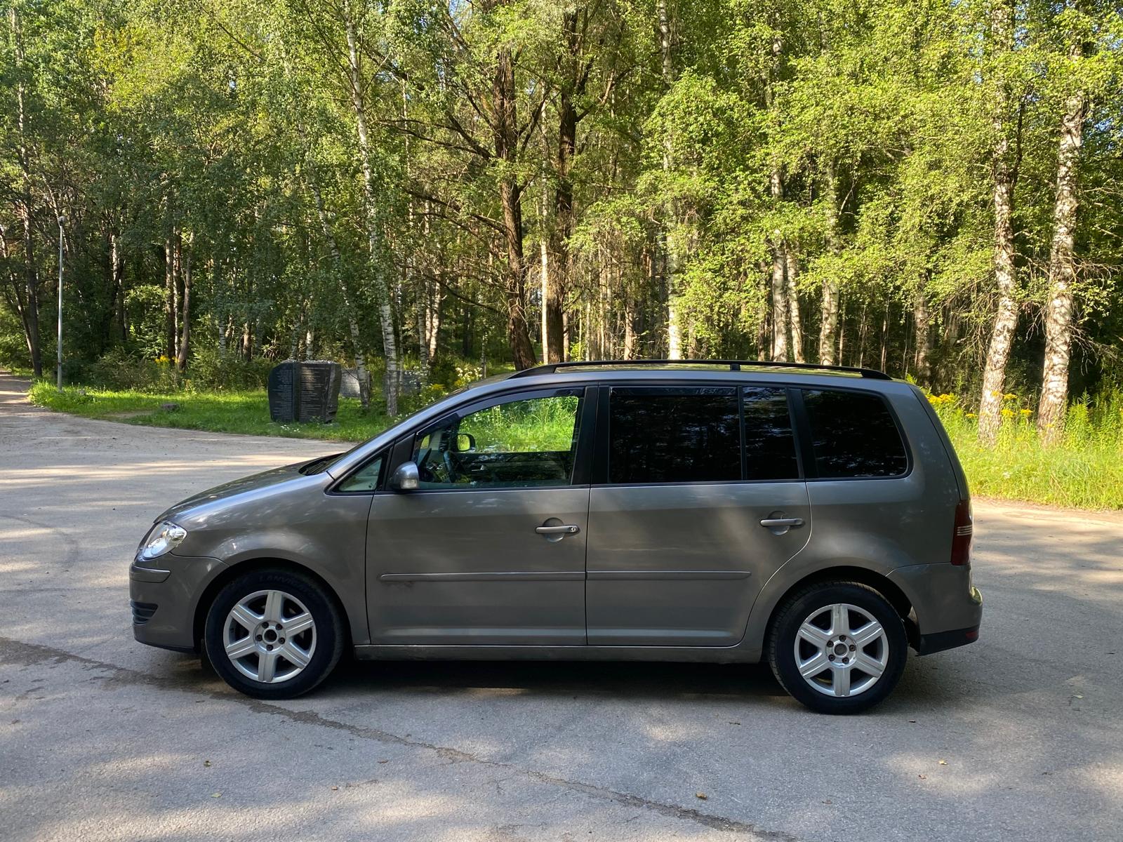 VW TOURAN
