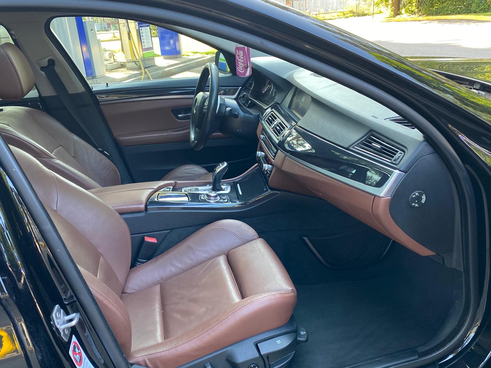 BMW 530 F11