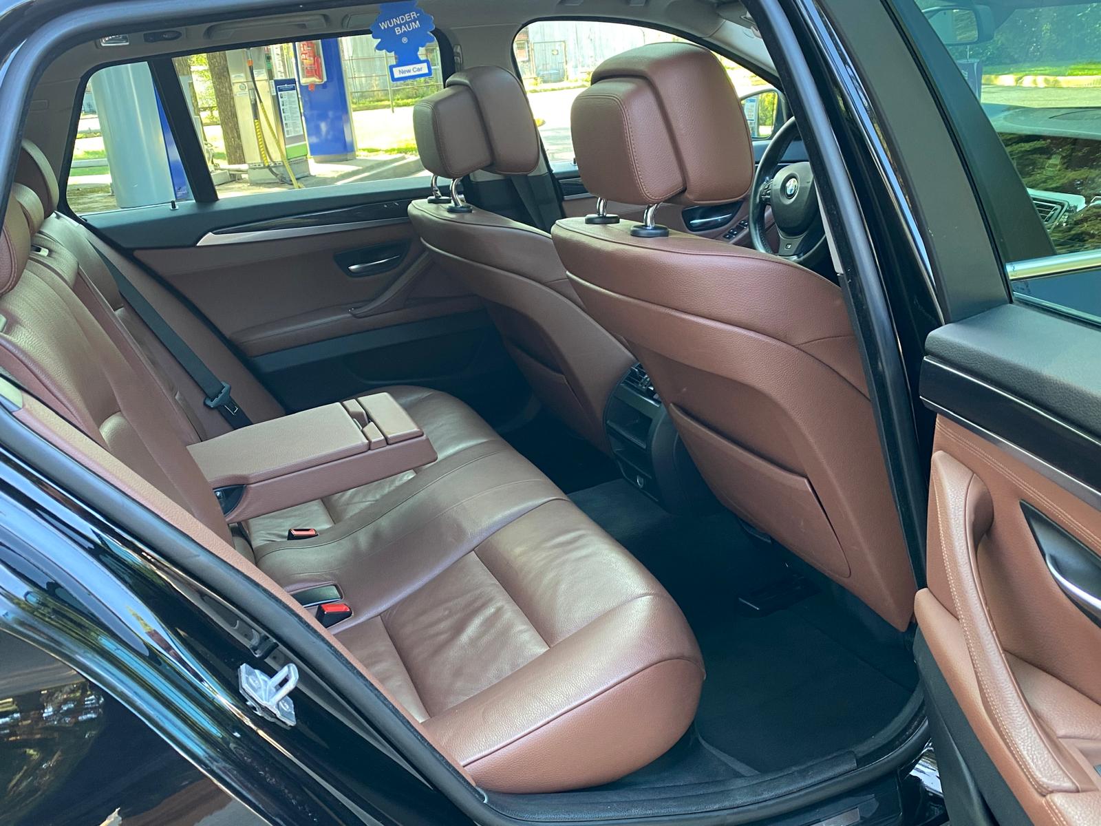 BMW 530 F11