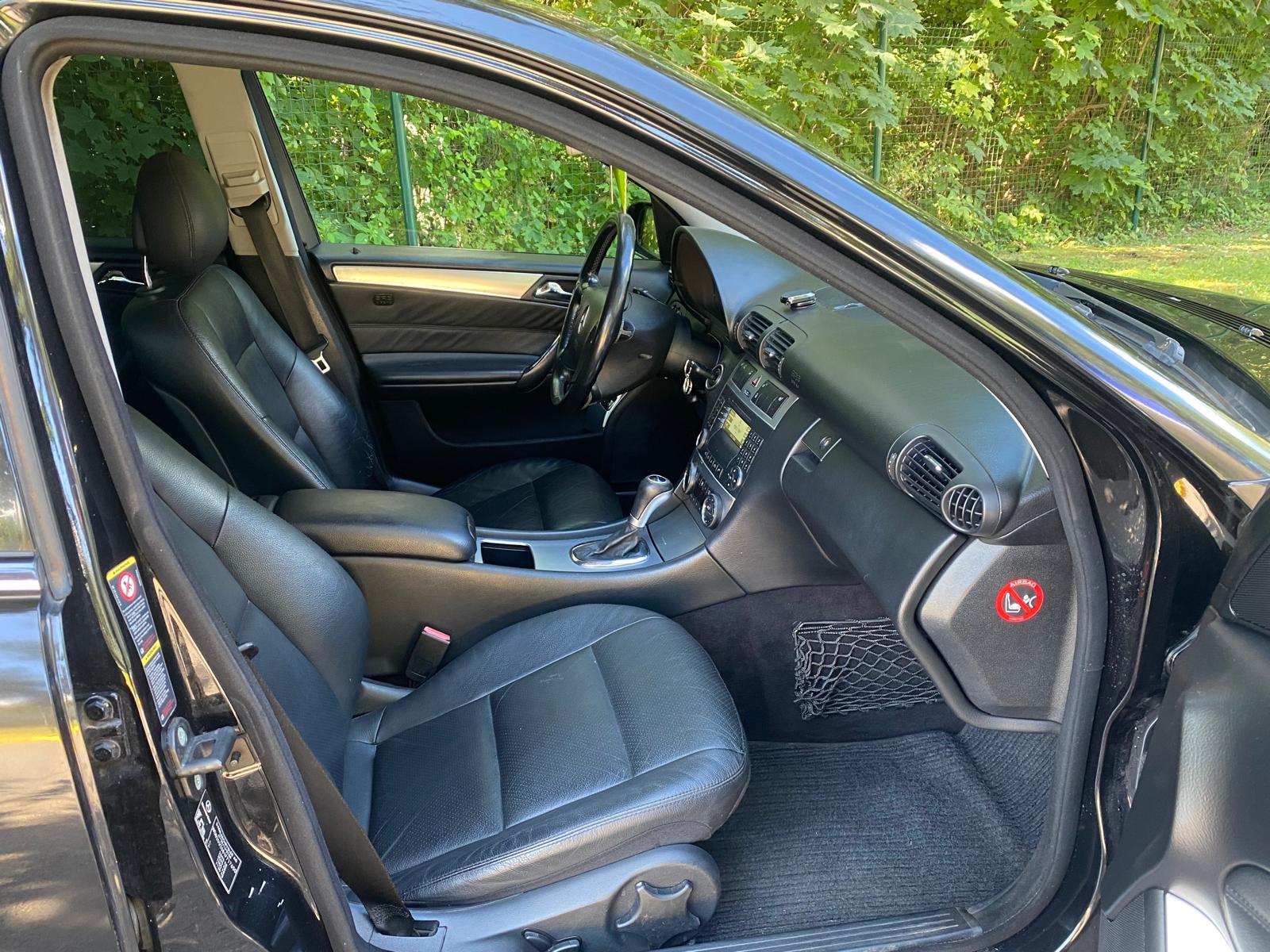 MERCEDES BENZ C220 AVANTGARDE