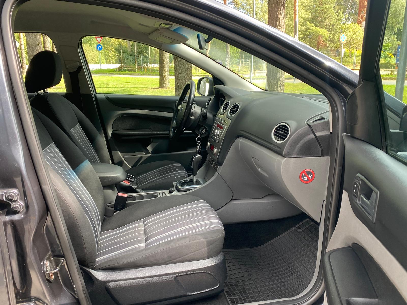 FORD FOCUS