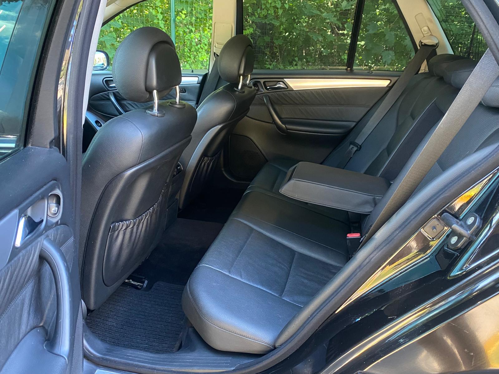 MERCEDES BENZ C220 AVANTGARDE