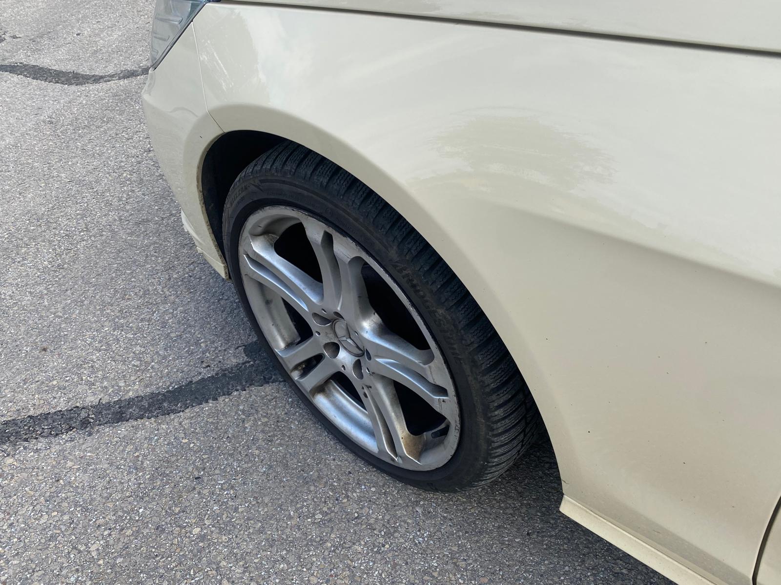 Mercedes Benz E200 blue efficiency