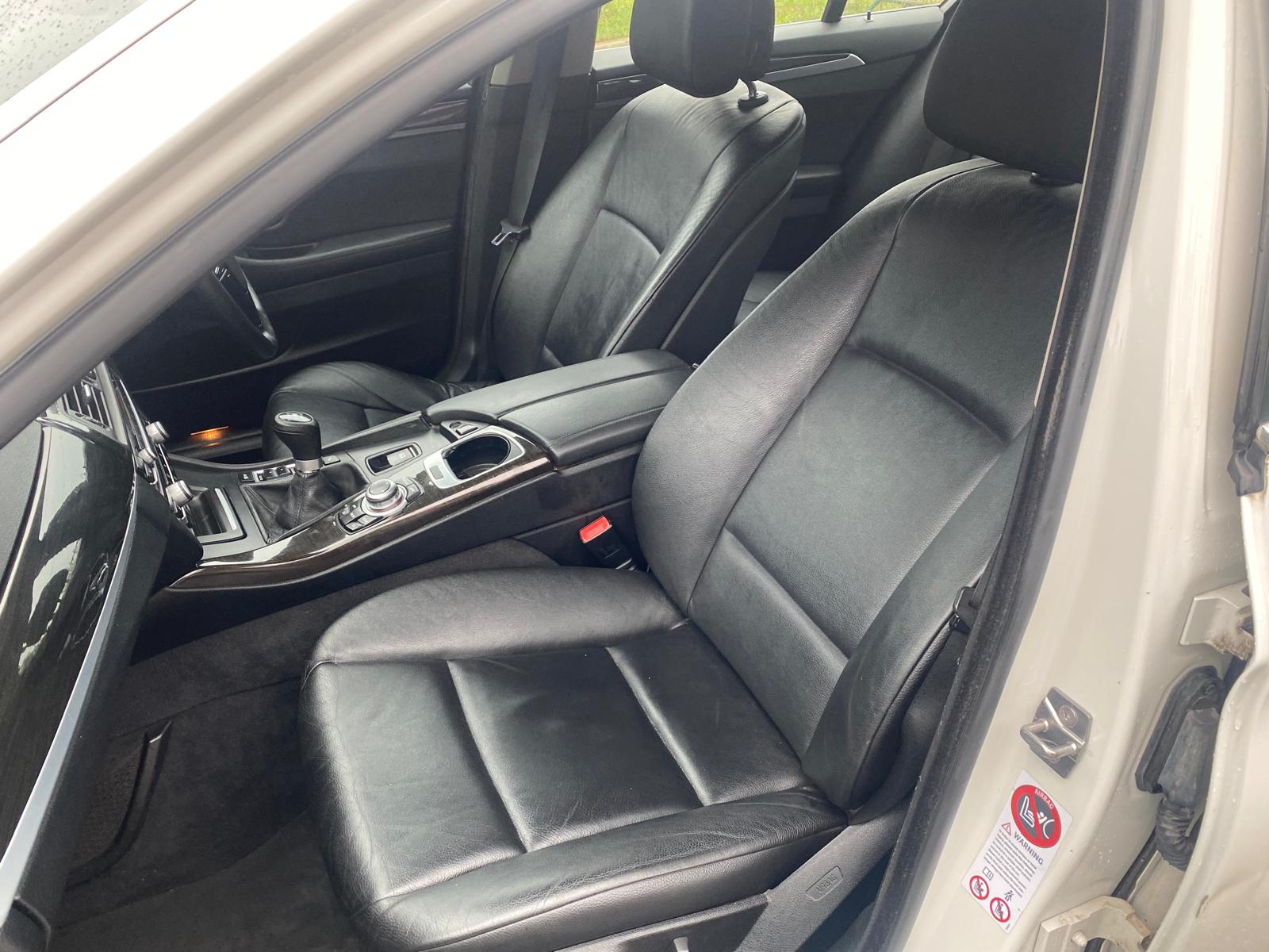 BMW 520(F12)