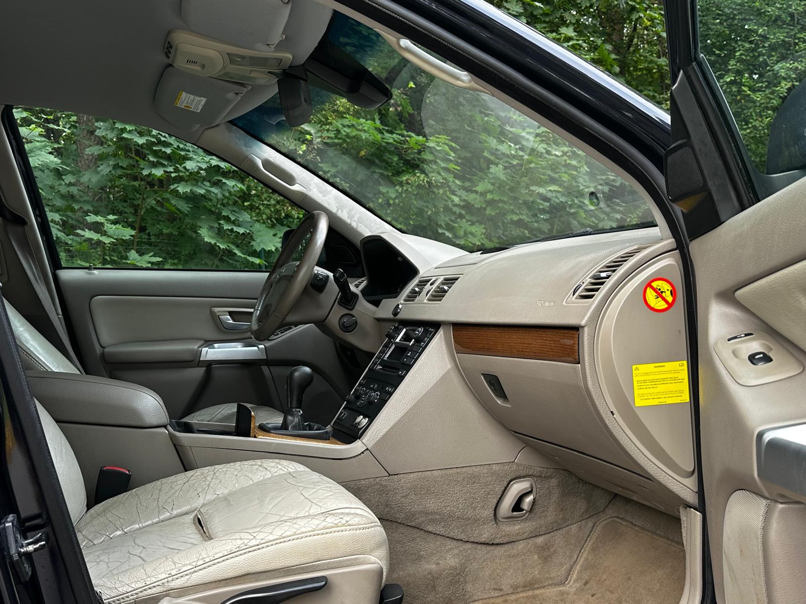 VOLVO XC90 7-VIETAS