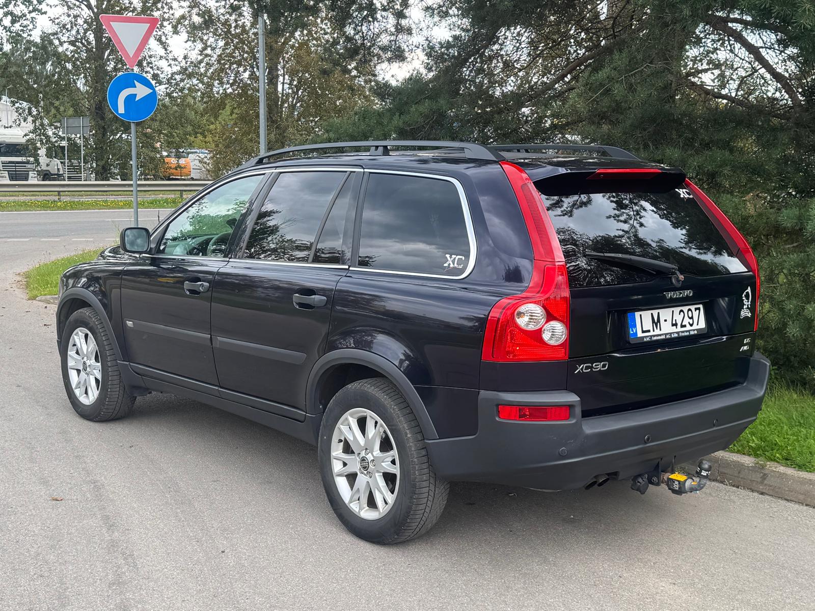 VOLVO XC90 D5 AWD