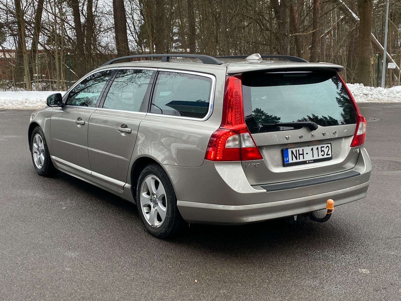 VOLVO V70 SUMMUM