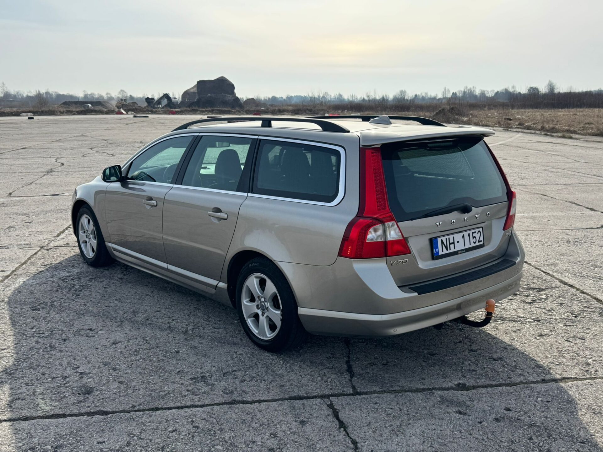 VOLVO V70 SUMMUM