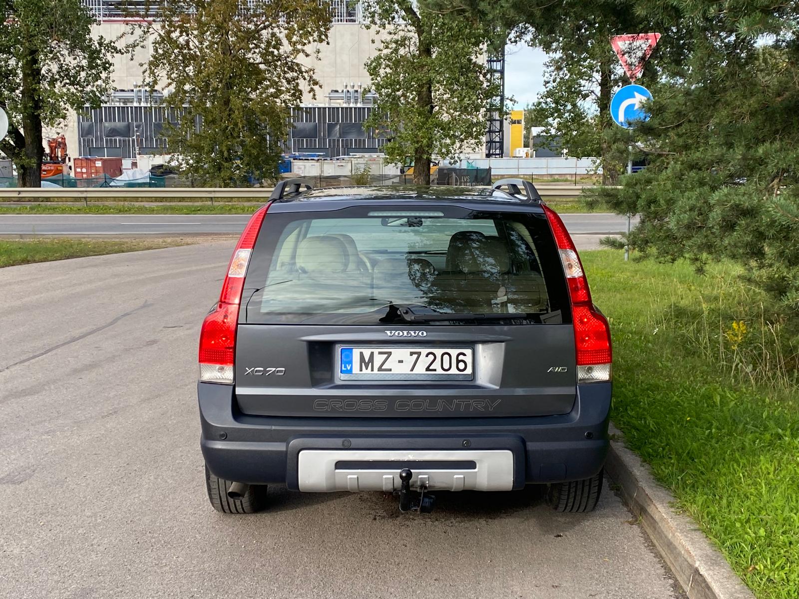 VOLVO XC70 CROSS COUNTRY