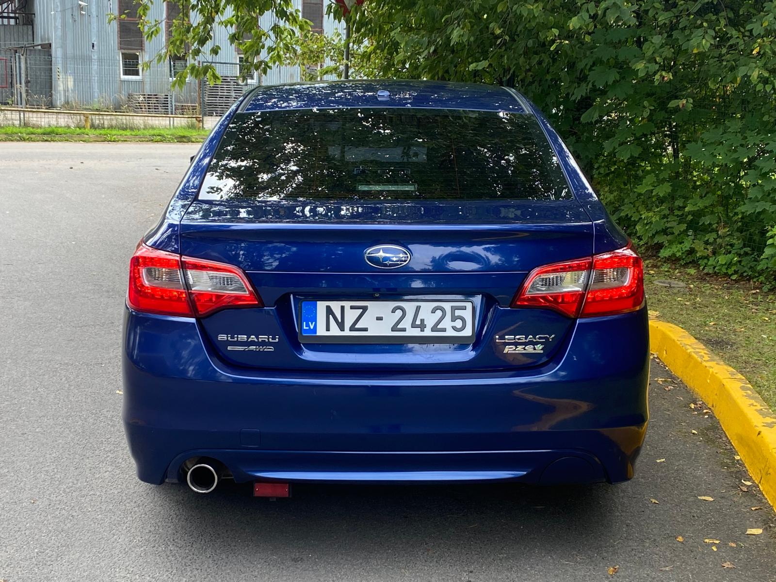 SUBARU LEGACY SYMEMTRICAL AWD
